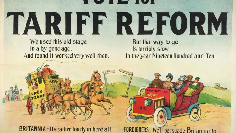 Historisches politisches Plakat von 1910 über Zollreformen mit einer Postkutsche und einem Auto.