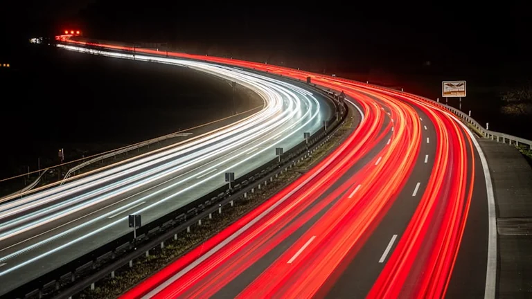 Autobahnverkehr am 22. August: Vor Abfahrt live prüfen