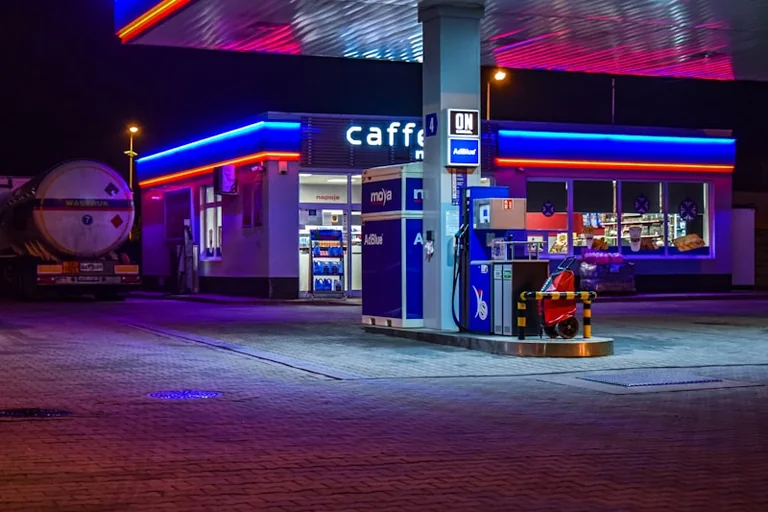 Tanken am 17. August: Abends sparen ohne teure Umwege