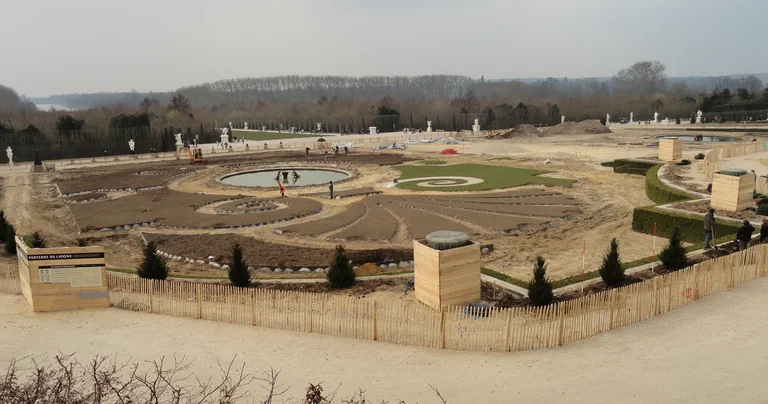 Latona-Brunnen im Park des Schlosses von Versailles