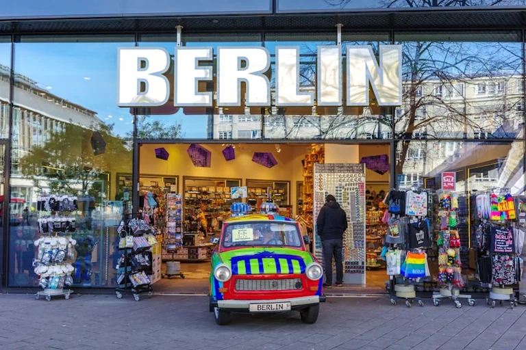 9. September 1948: Reuters Appell macht Berlin zum Symbol