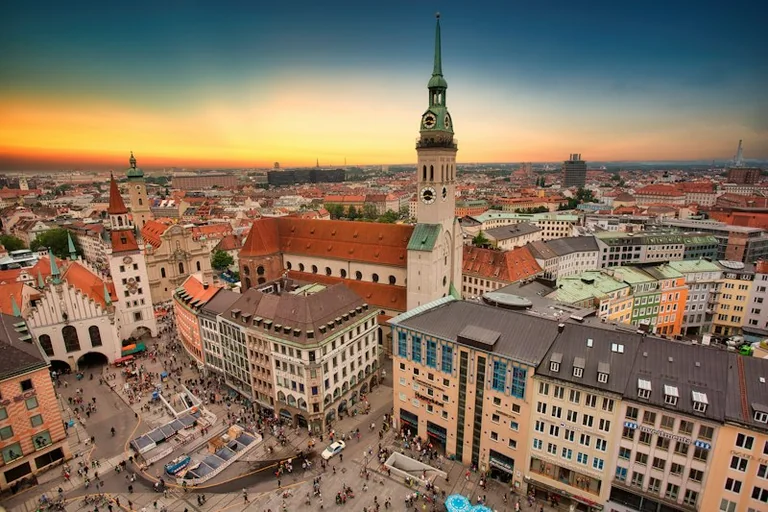 Oktoberfest 2026: Anreise, Reservierung und Budget planen