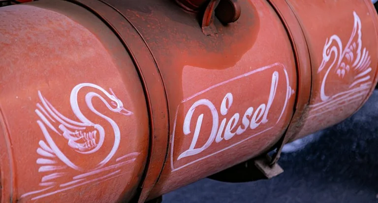Spritpreise 2026: Warum Diesel heute schwankt und wie Sie sparen